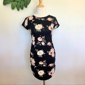 Heart & Hips Black Floral Short Sleeve Tunic Top S